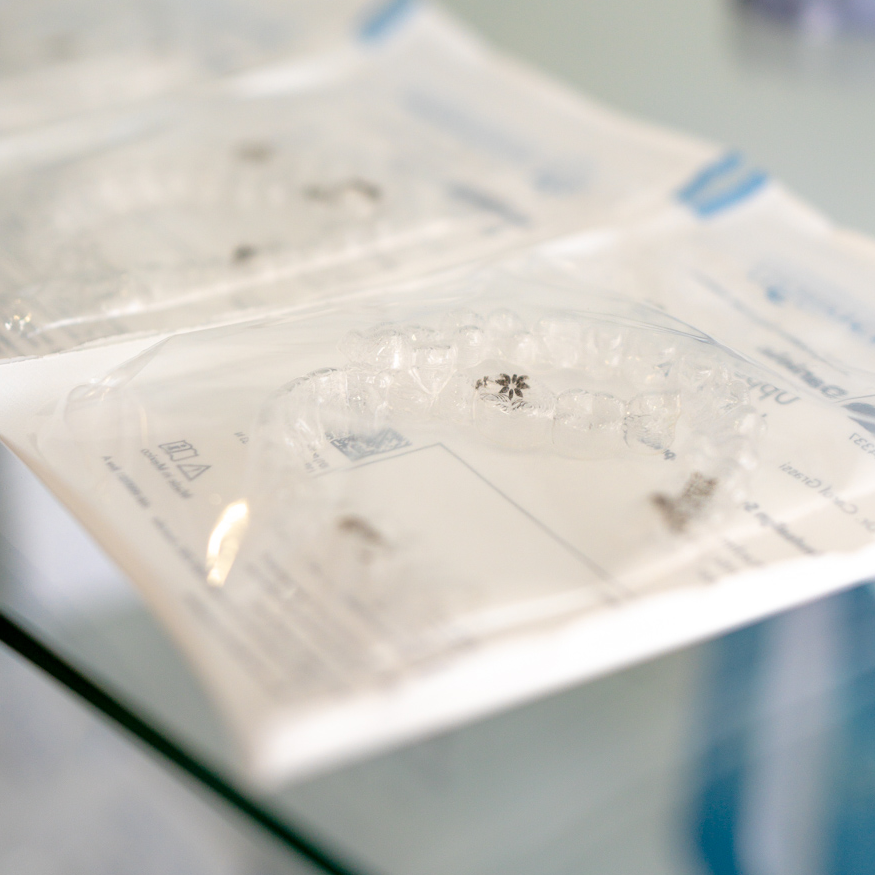 invisalign_sida_e_sido https://sido.studio/wp-content/uploads/2023/05/invisalign_sida_e_sido.png